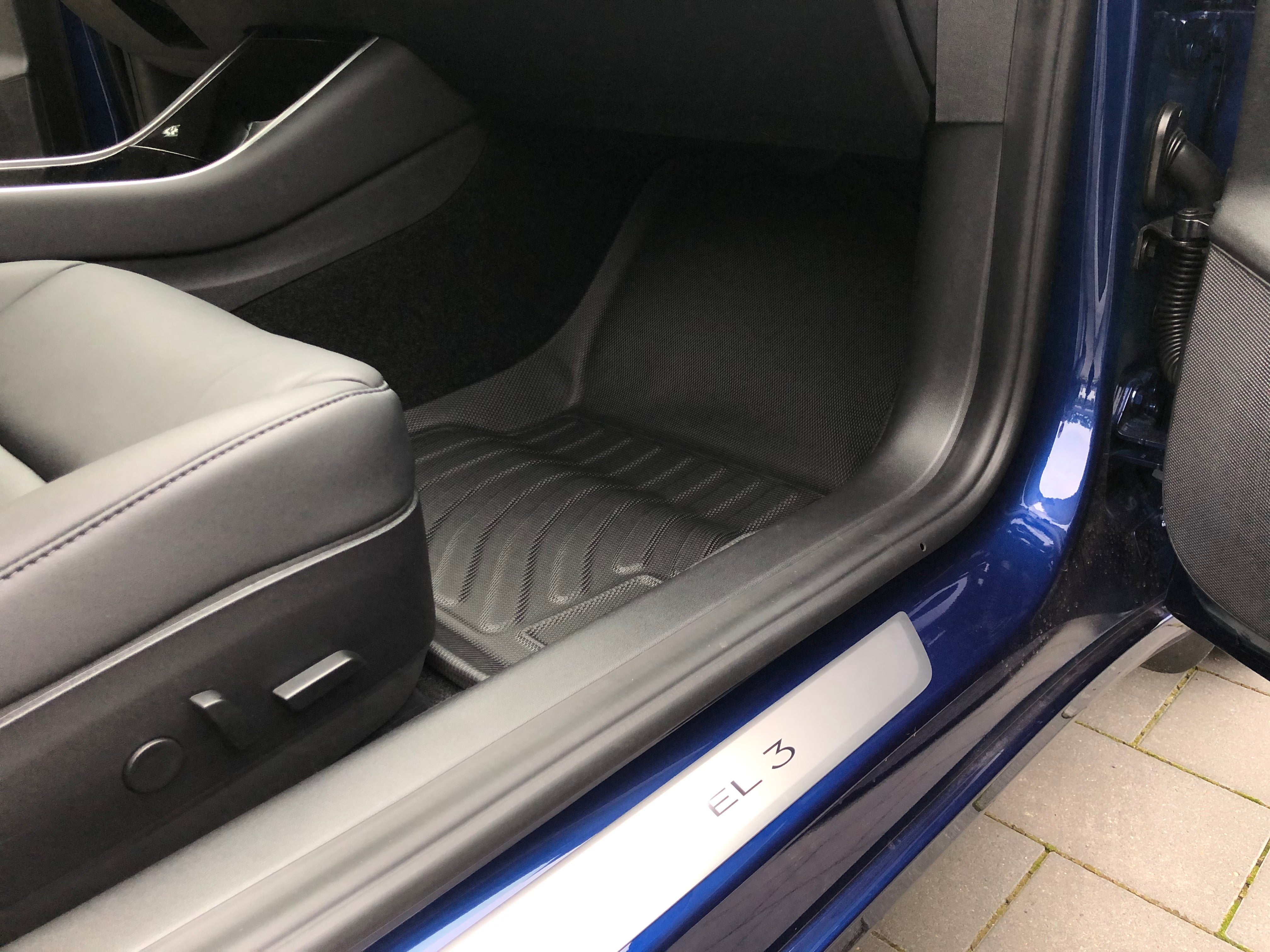 Set di tappetini per tutte le stagioni Tesla Model 3, 2 pezzi. - Pre-a Set di tappetini per tutte le stagioni Tesla Model 3, 2 pezzi. - Pre-a